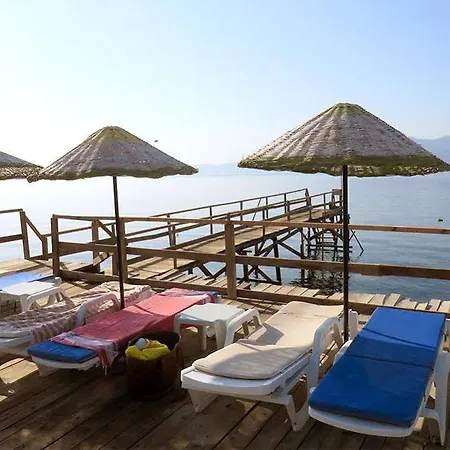 Nazan & Restaurant & מלון Assos