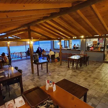 Nazan & Restaurant & Behram