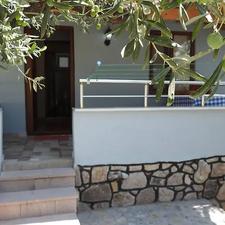 Nazan & Restaurant & Assos