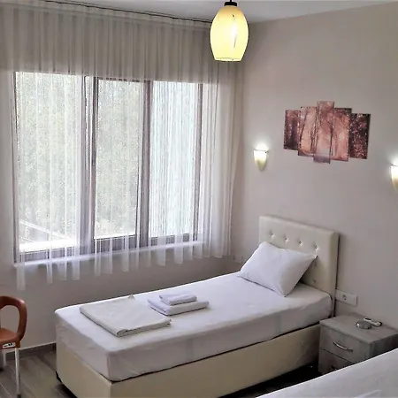 Nazan & Restaurant &