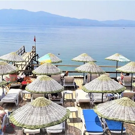 Nazan & Restaurant & 3*