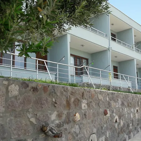 Nazan & Restaurant & 3*