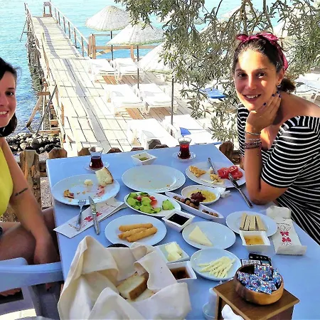 מלון Nazan & Restaurant & Assos