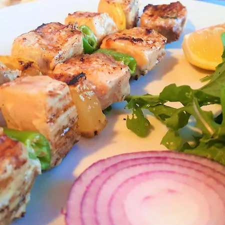 Nazan & Restaurant & 3*