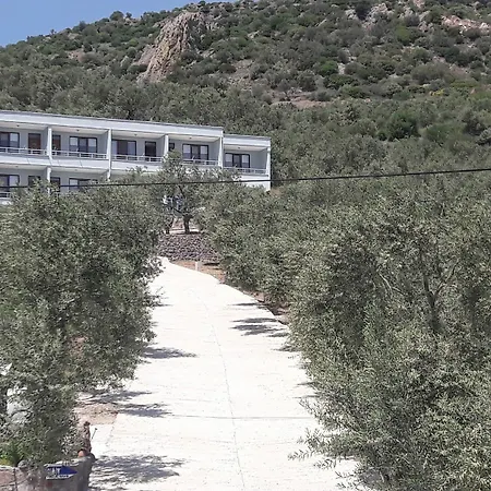 Nazan & Restaurant & 3*