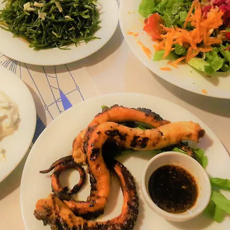 Nazan & Restaurant & 3* Assos