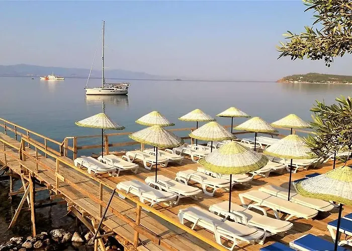 Nazan & Restaurant & 3* Assos