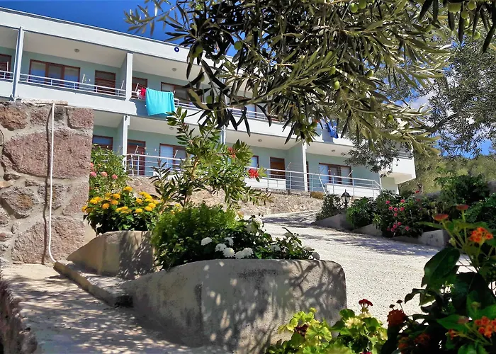 Hotel Nazan & Restaurant & 3*