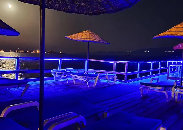 Nazan & Restaurant & 3*