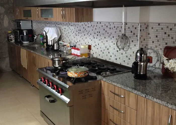 Nazan & Restaurant & 3*