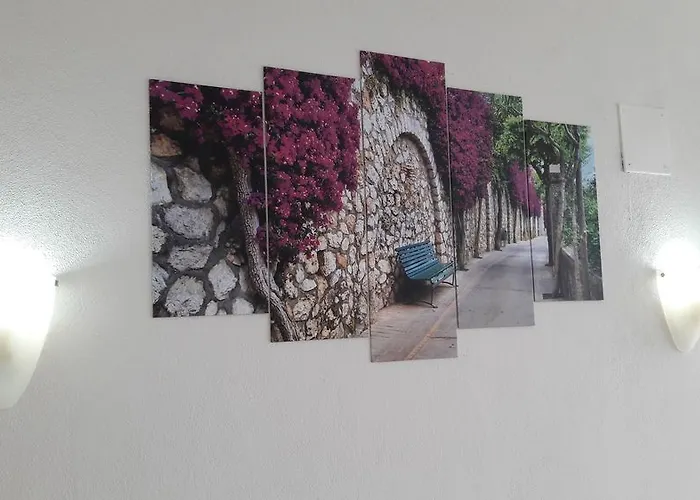 Nazan & Restaurant & Assos