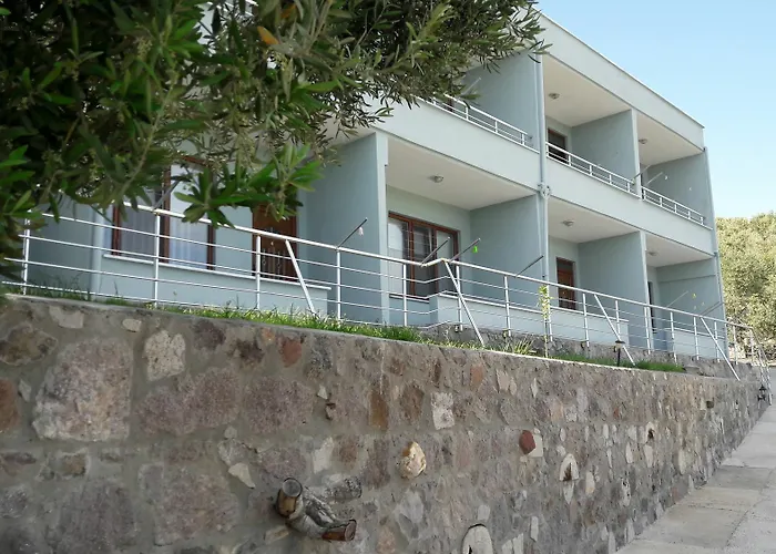 Nazan & Restaurant & 3*