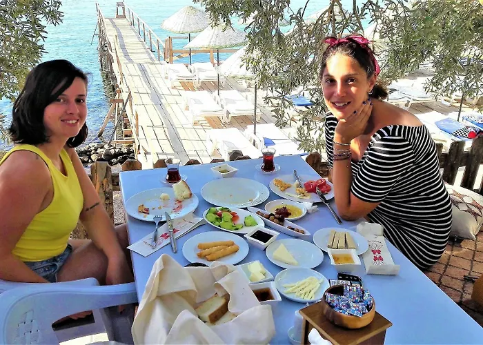 Hotel Nazan & Restaurant & Assos