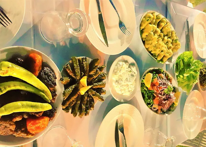 Nazan & Restaurant & 3*