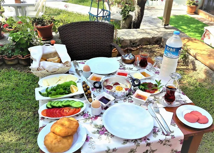 Nazan & Restaurant & 3* Assos